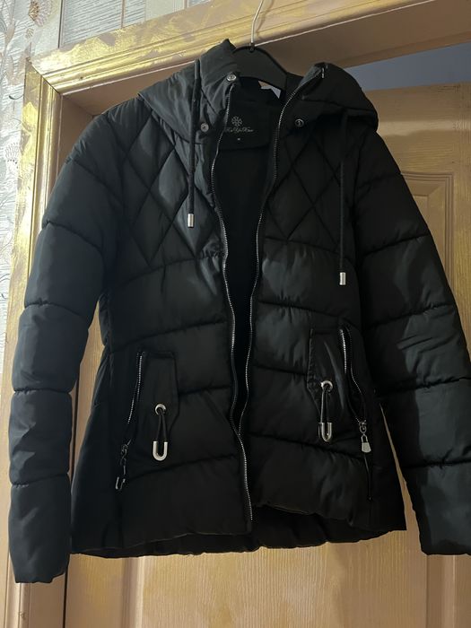 Продам женскую куртку