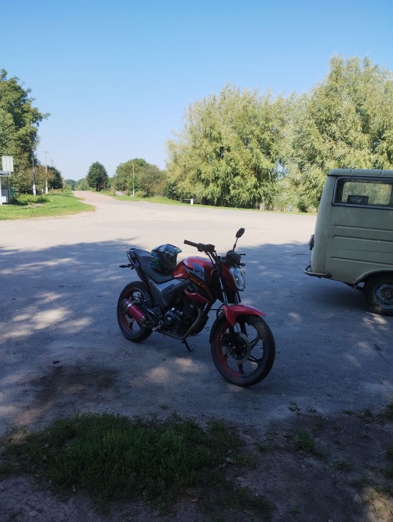 Продаю мопед lifan JR200