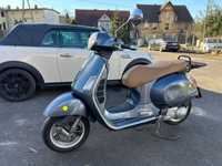 Piaggio Vespa GTS 300 sprowadzona uszkodzona ABS ASR 2018 rok