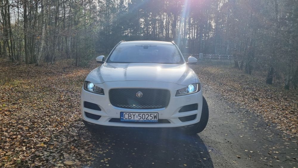 Jaguar F-pace 25t pojemność 2.0 2018 rok 250km benzyna obniżka ceny