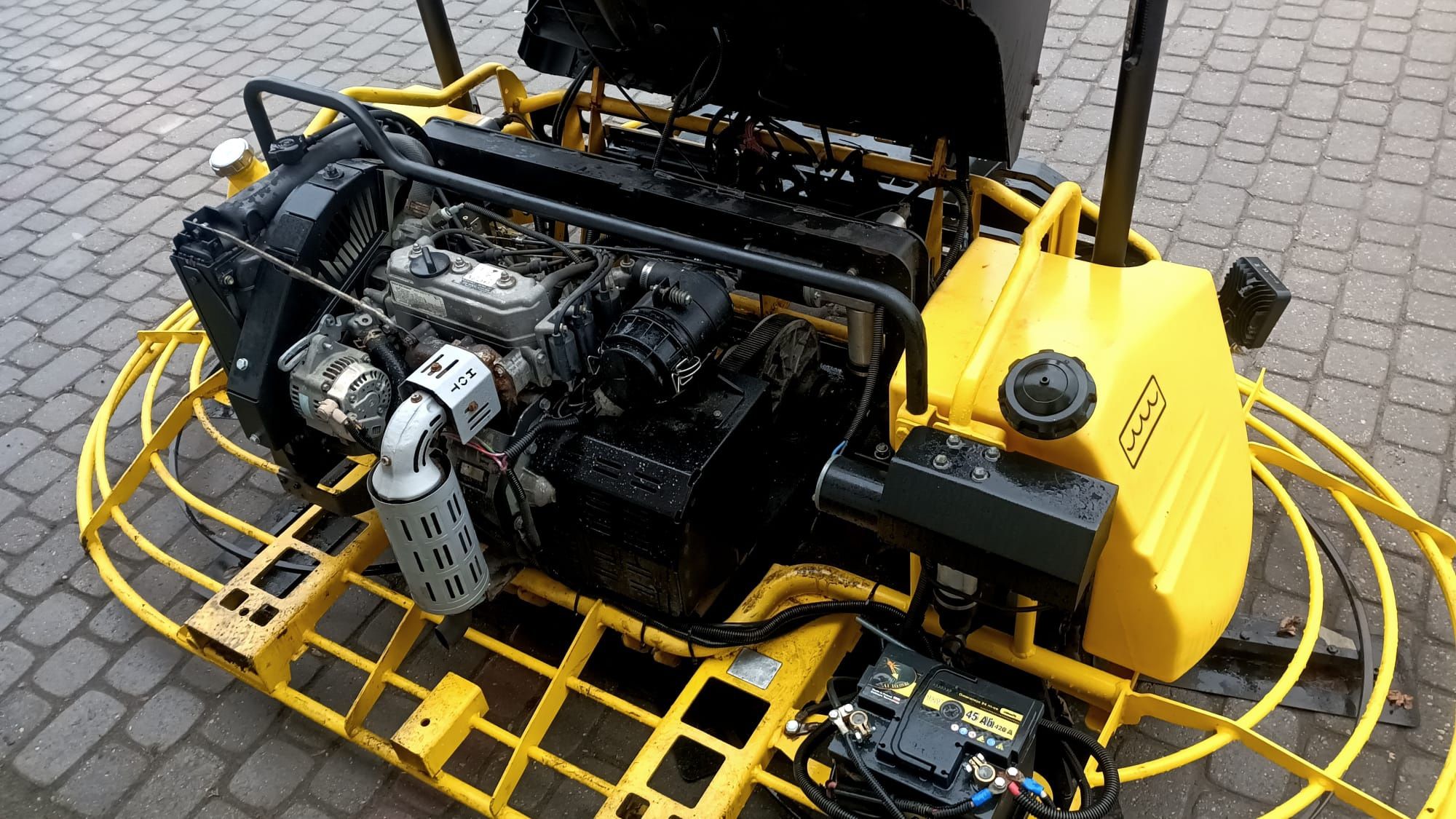 Zacieraczka Wacker Neuson 120