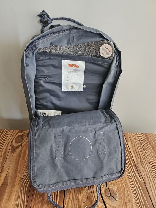 Plecak miejski Kanken kolor grafitowy. Model numer 23510