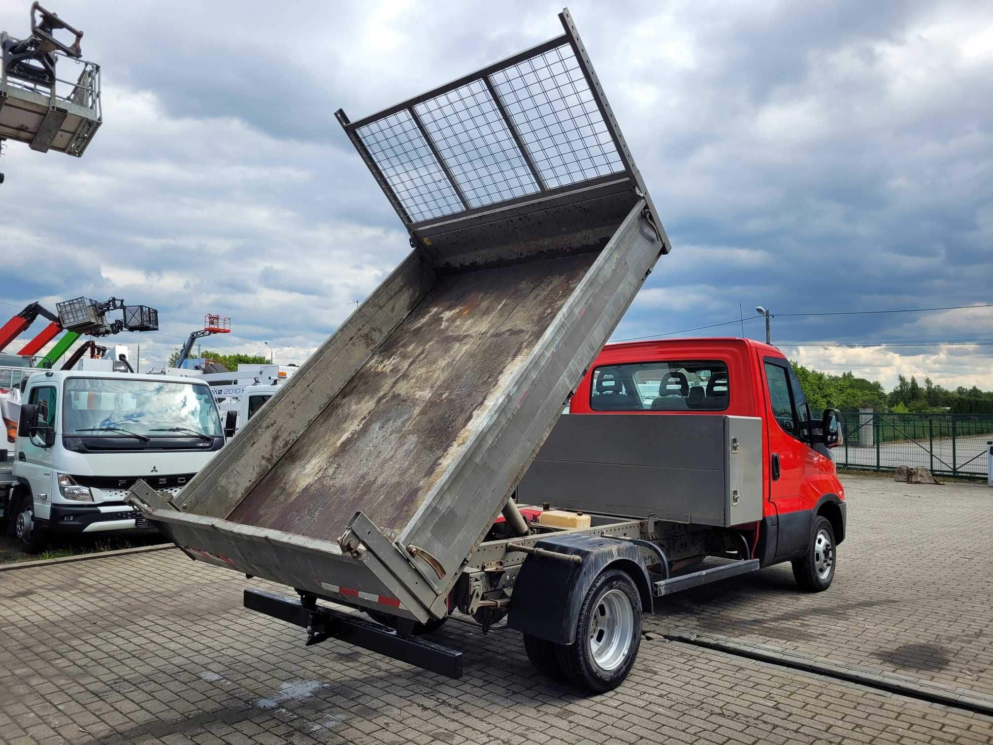daily/iveco/kiper/35c13/2016r/wywrotka/nowe/tarcze/klocki/linki/piasty