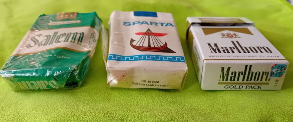 Trzy opakowania kolekcjonerskie+Camel gratis
