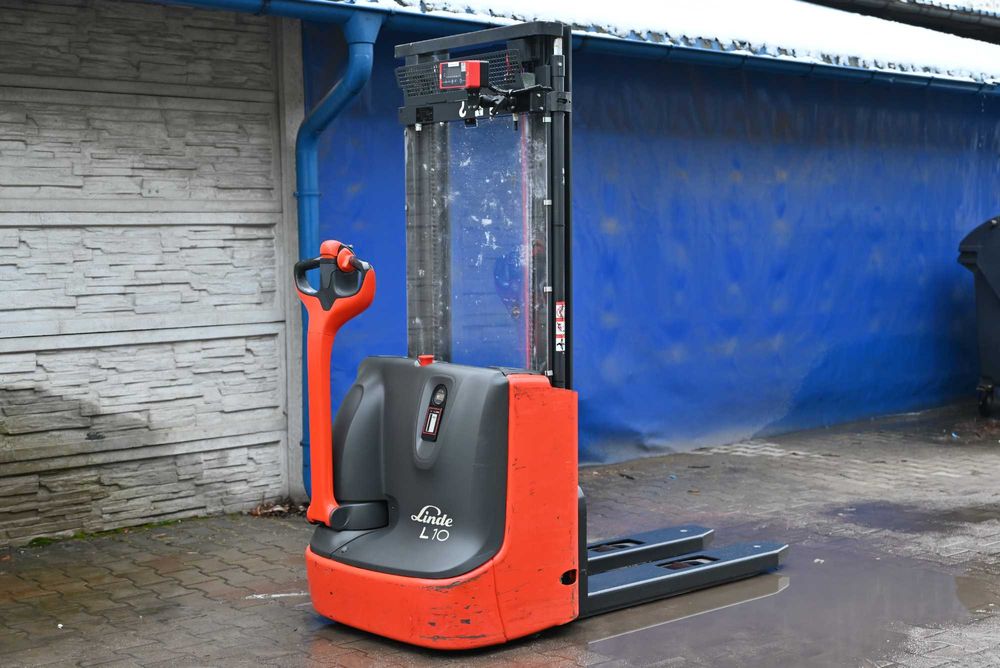 Paleciak elektryczny Linde L10 z Wagą RAVAS 1000kg Bat:22 rok FHP 453