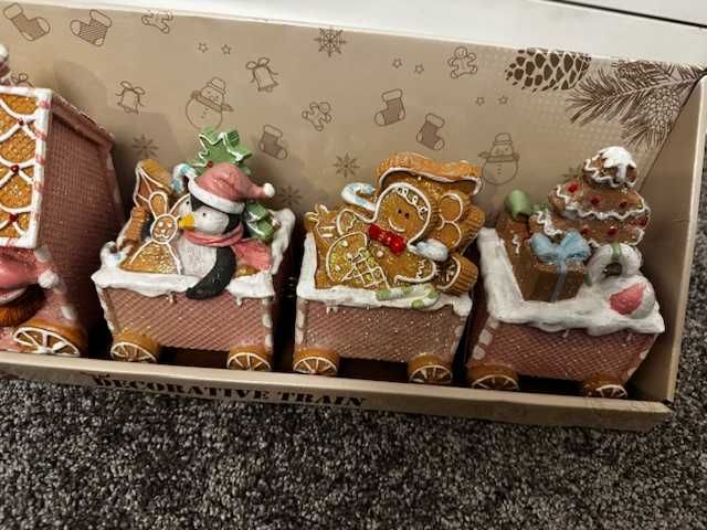 Dekoracyjny pociąg świąteczny, piernikowy, ceramiczny 41cm Nowy
