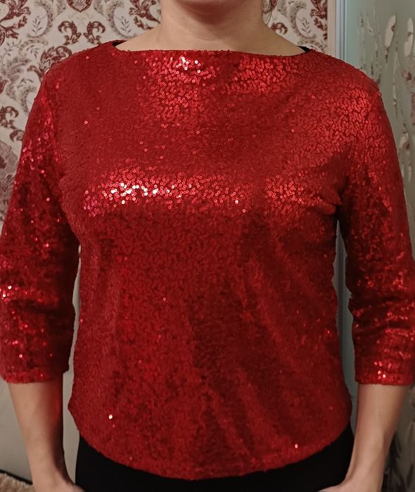 Кофта святкова, червона, з паєтками