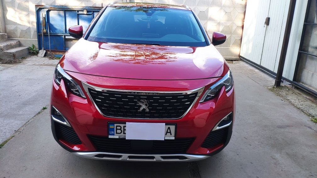 Продам свій автомобіль PEUGEOT 3008