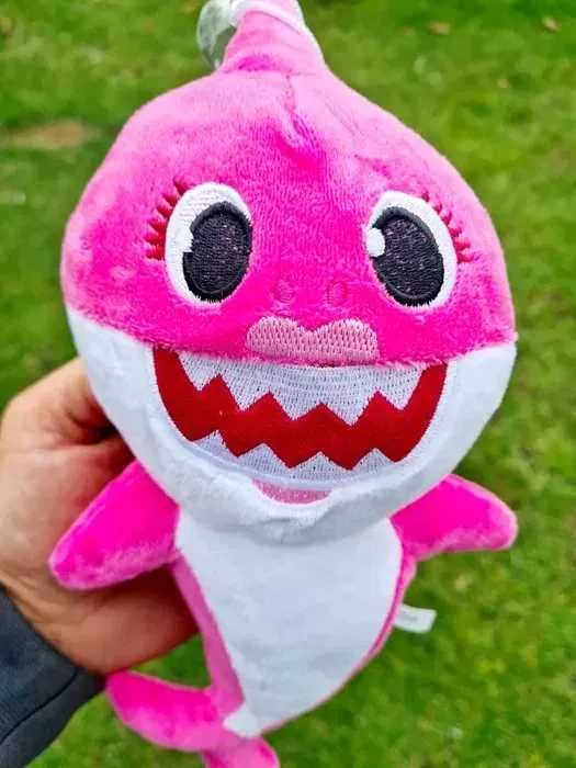 Super pluszak maskotka różowy grający Baby Shark maskotka Nowa