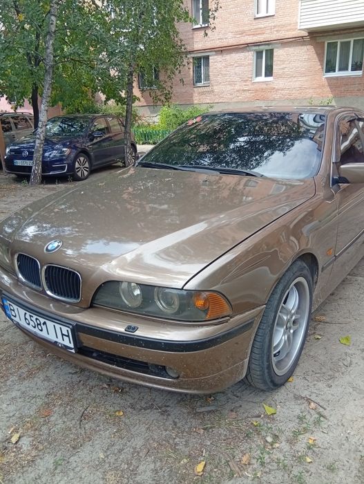 Продам бмв 520 е39.
