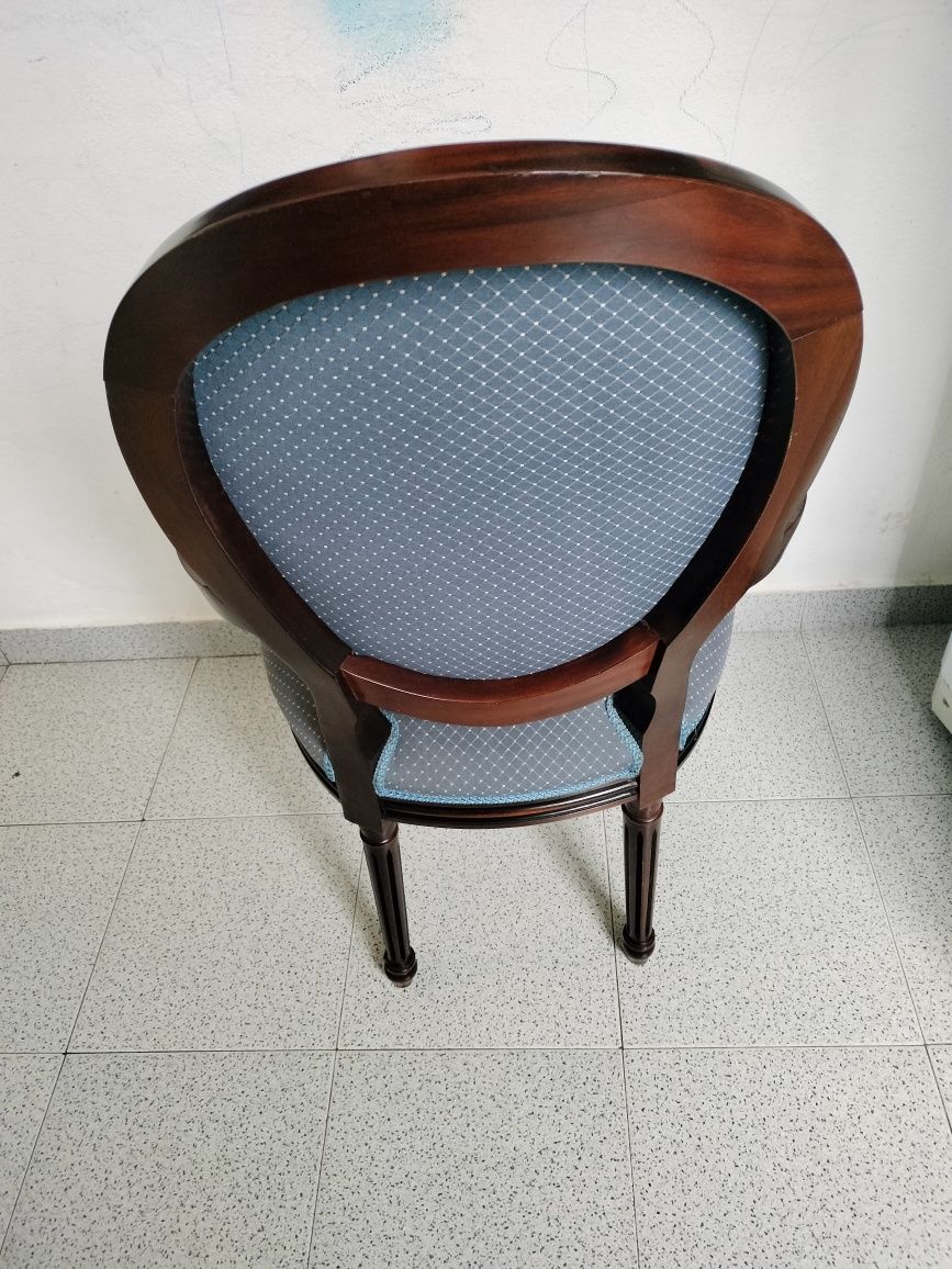 Cadeira/cadeirão