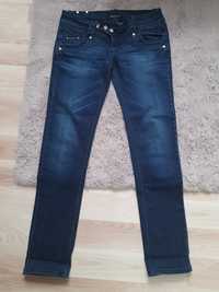 Spodnie damskie Jeansy r 30