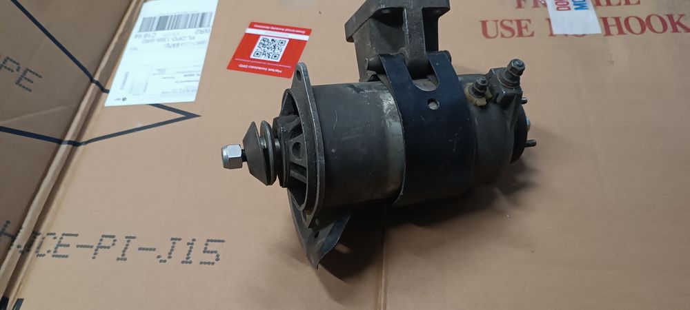 Fiat 126p prądnica+ obejmy + osłona nie wiem czy sprawna