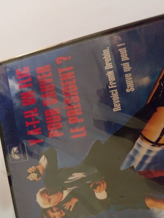 Aonde é que Pára a Polícia - The Naked Gun 2 1/2 - Leslie Nielsen