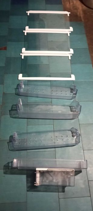 Полки от холодильника Веко стеклянные 250 пластиковые 185.