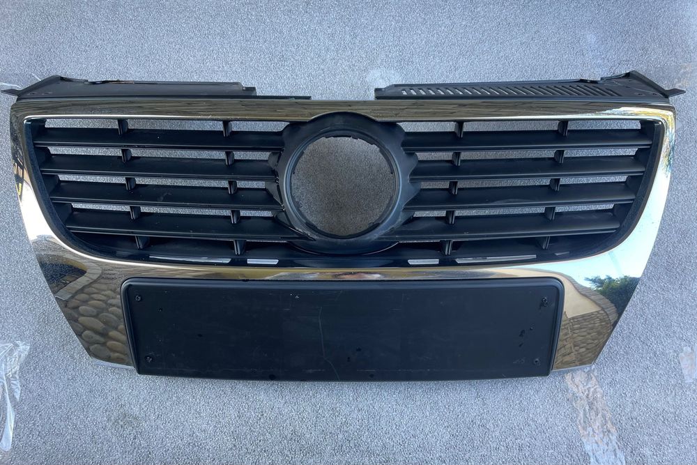 Решітка Volkswagen Passat b6
