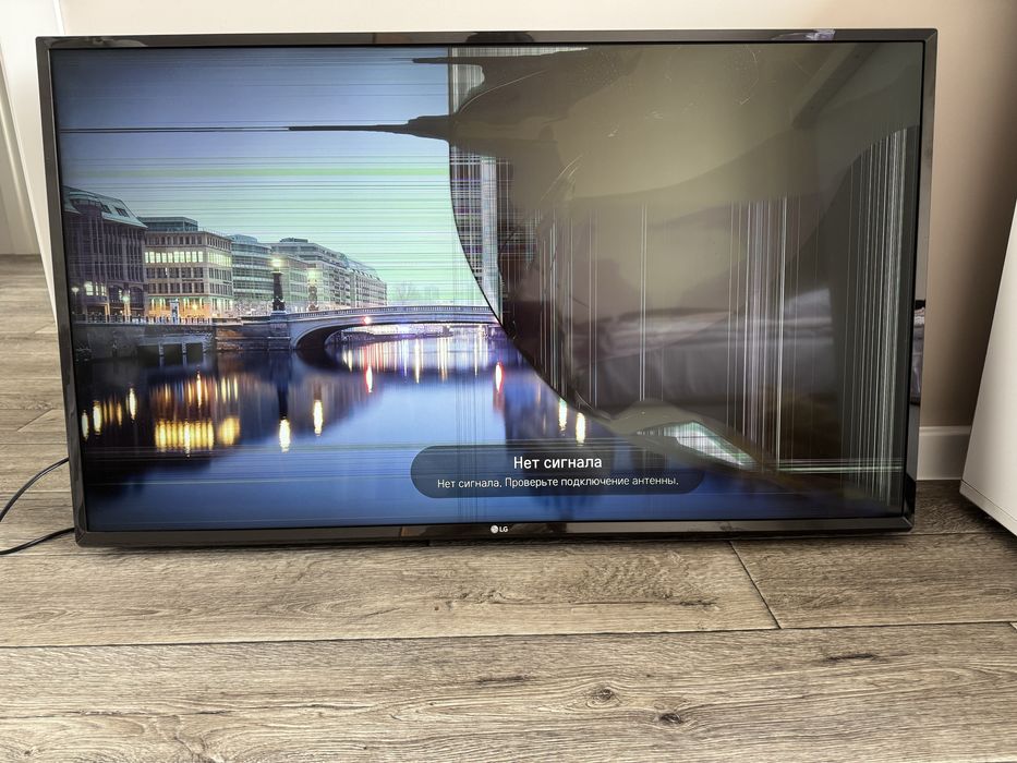 Телевізор LG 43UJ630V