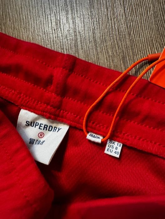 Spodnie dresowe Superdray r 40