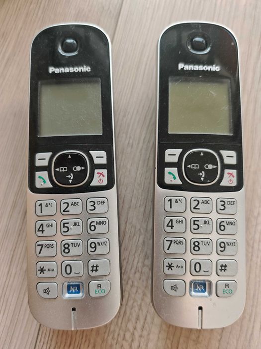2x telefon Panasonic DECT, sekretarka, głośnomówiący