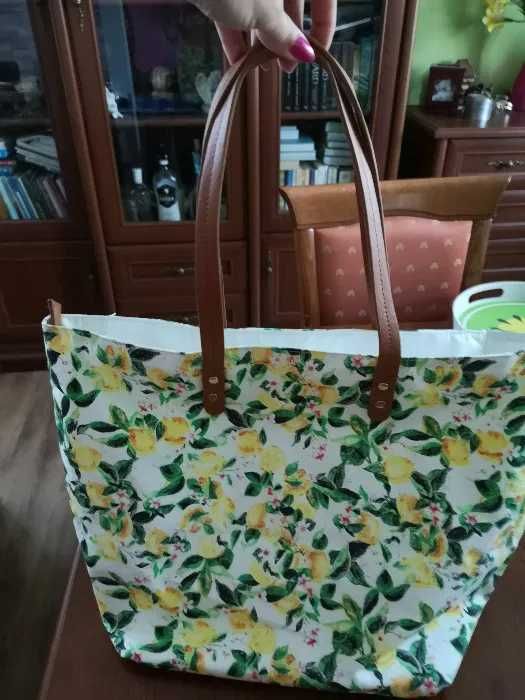 Śliczna shopperka z Orsay