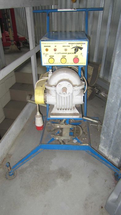 Установка для проточки гальмівних дисків
