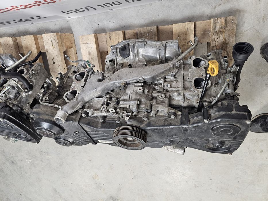 Двигуни Subaru EJ255 турбо під ремонт або по запчастинах