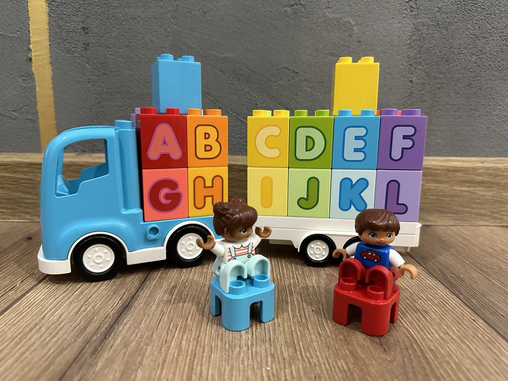 LEGO DUPLO - Ciężarówka z alfabetem