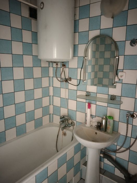 Sprzedam  Mieszkanie Kawalerka 38m Dwa pokoje PROMOCJA !!!