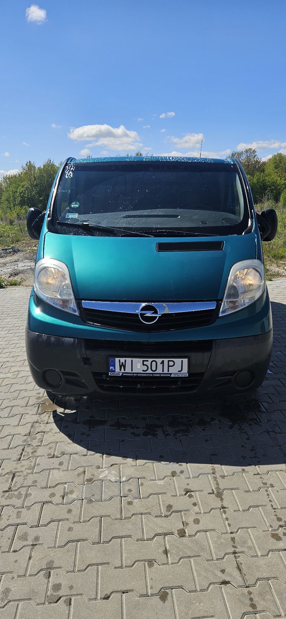 Opel Vivaro  9 osób dobry stan
