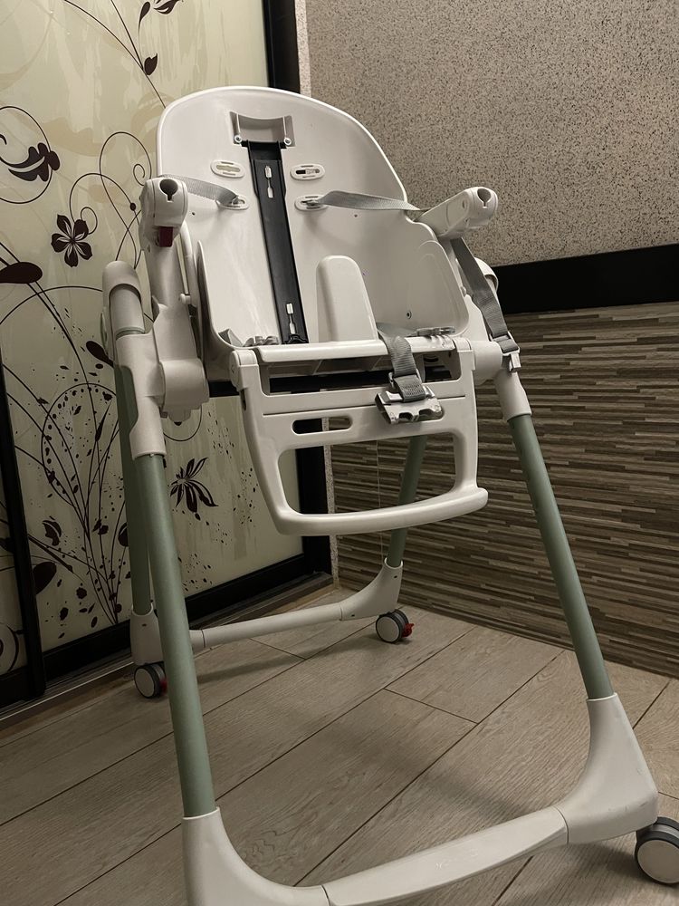 Стульчик для кормления Peg-Perego Prima Pappa Follow Me Мятный