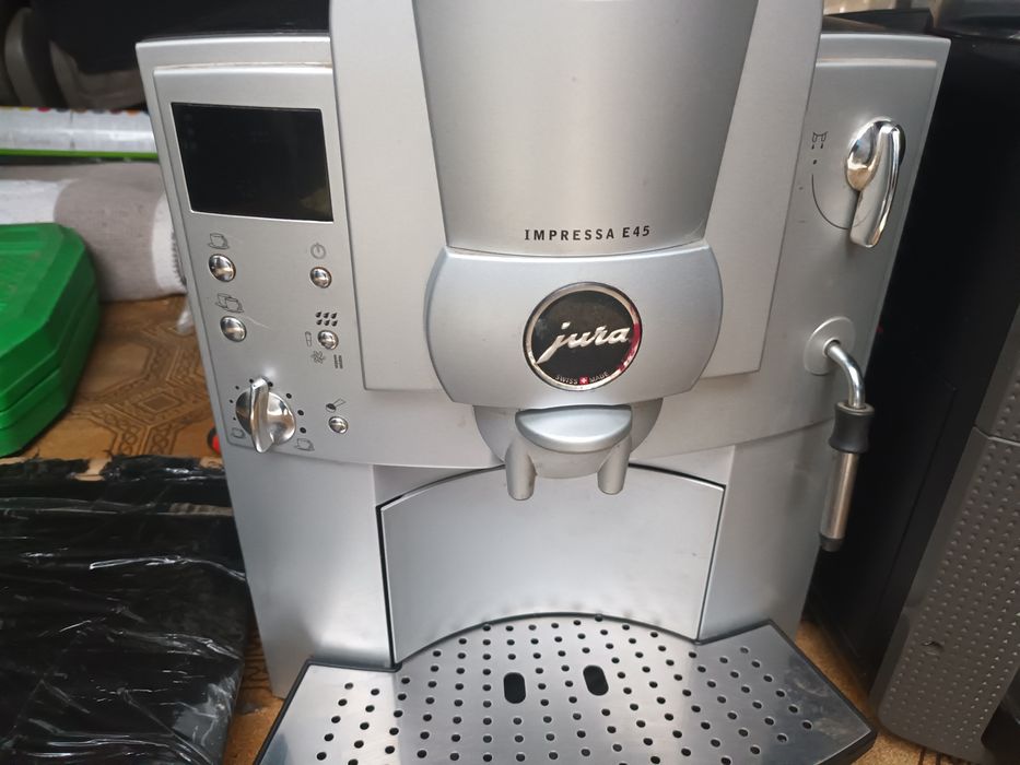 Кавоварка Bosch,Delonghi.Jura.