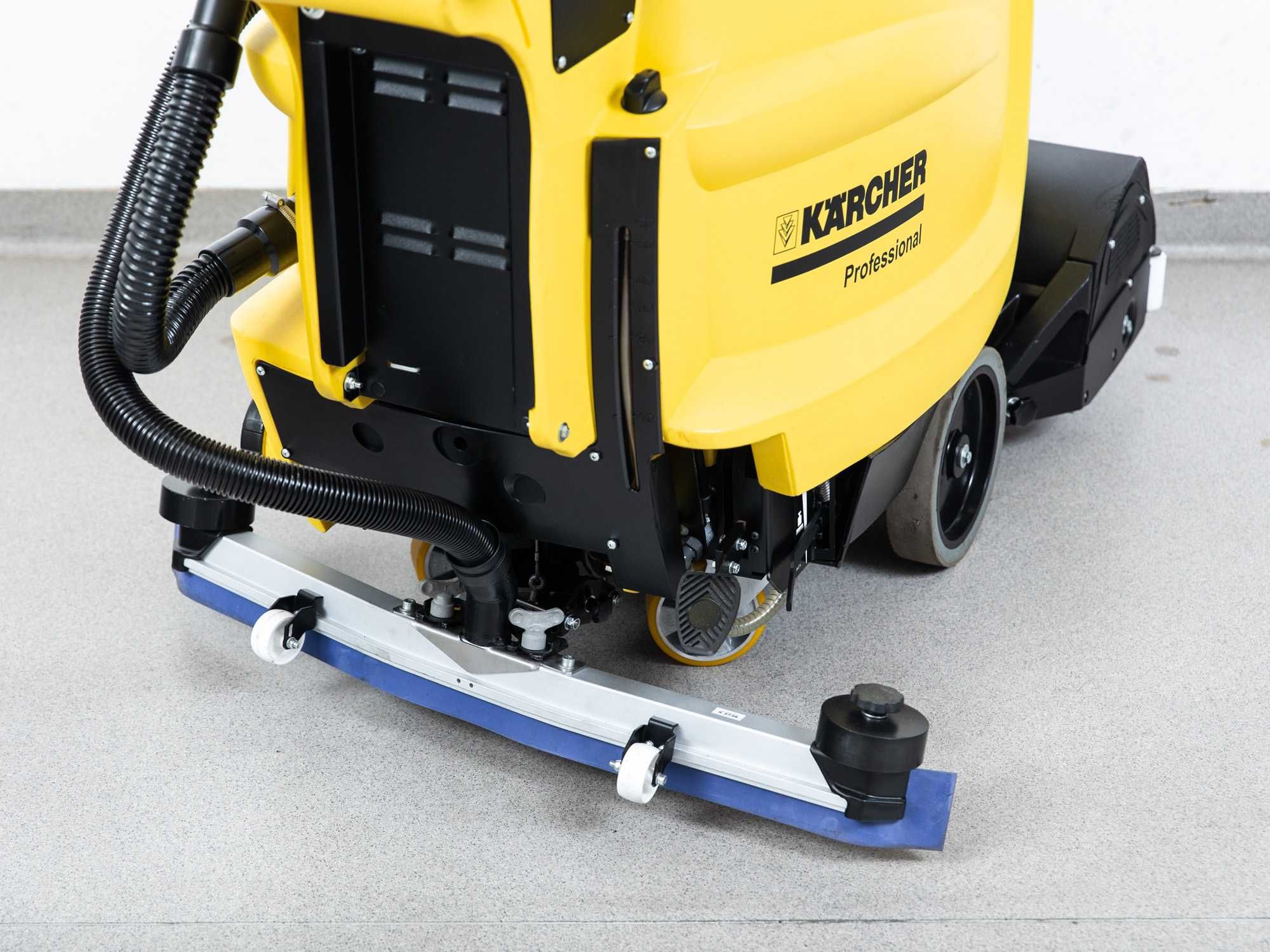 SZOROWARKA KARCHER BR 55/60 W Bp NOWE BATERIE 417h 2475m²/h 11000netto