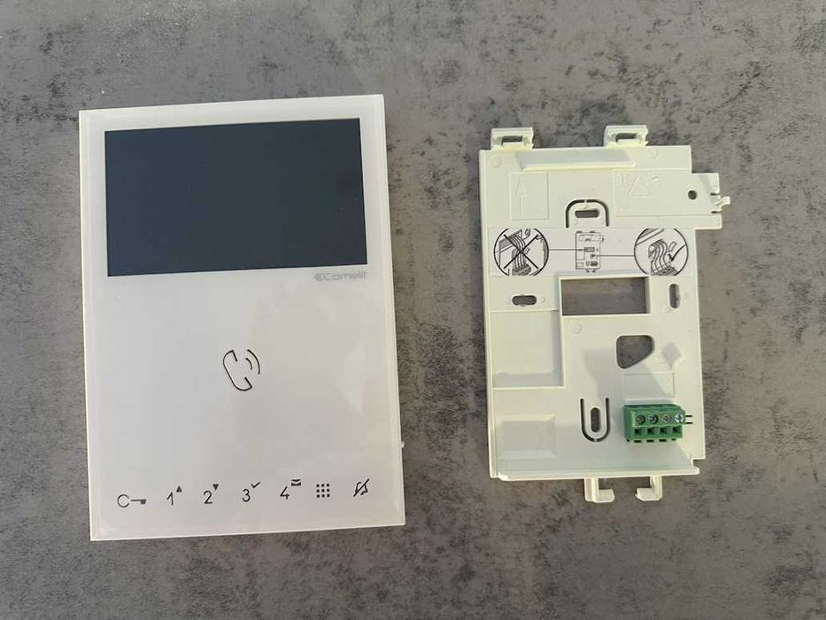 Vídeo Porteiro WiFi Comelit 6741W Ecrã a Cores 4,3”, Simplebus2