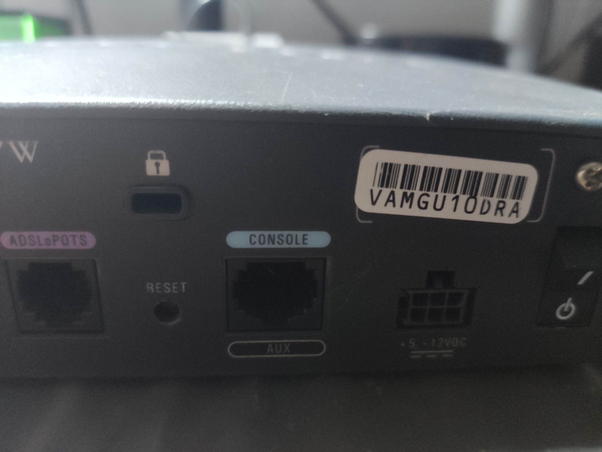 Cisco Router 877 W