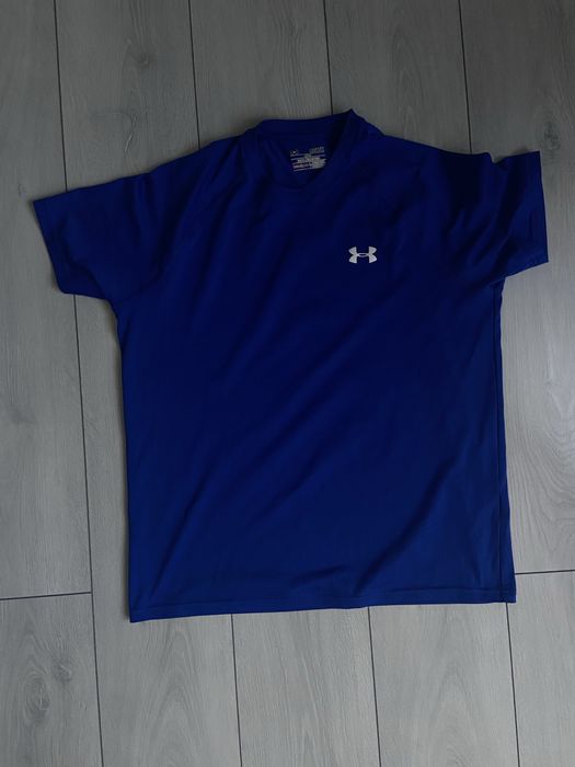 Футболка under armour