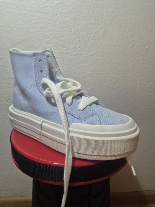Nowe orginal e Converse