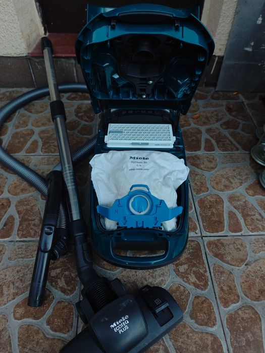 Odkurzacz workowy Miele Complete C3 Jubilee EcoLine