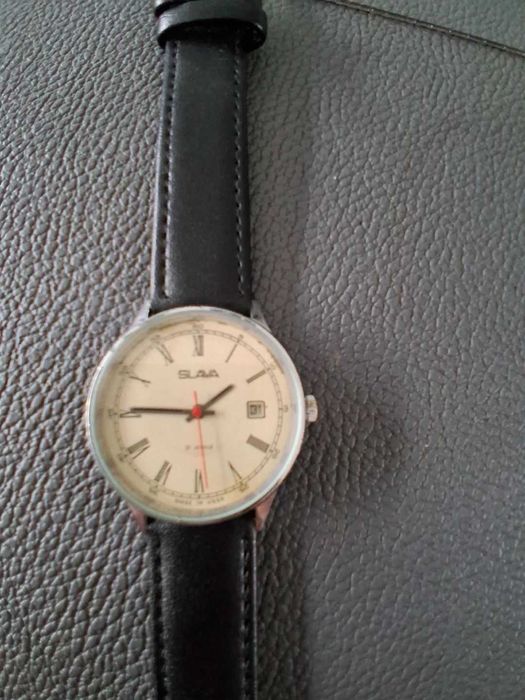 DUŻY Zegarek SLAVA z datownikiem SPRAWNY