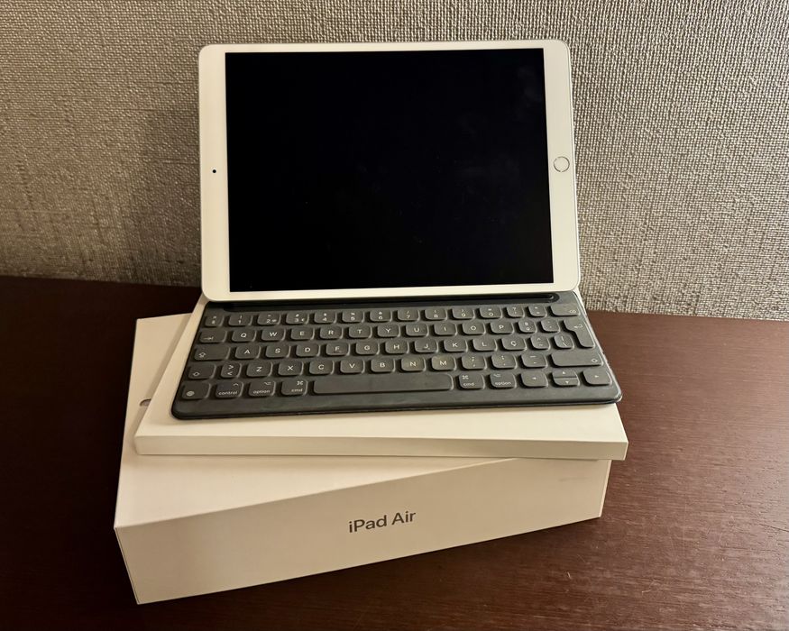 iPad Air 3 + Teclado Apple Original – Excelente Estado