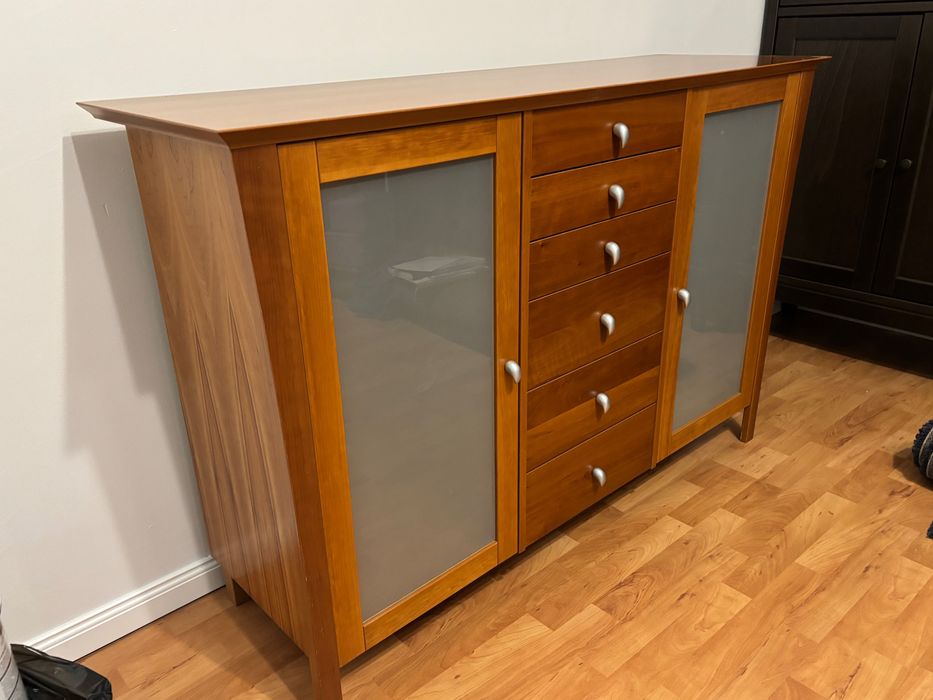 Stylowa, solidna komoda