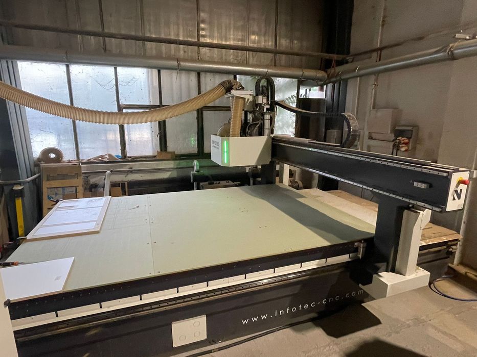 Frezarka przemysłowa CNC  Ploter INFOTEC 3121 EVO