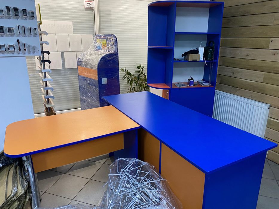 продам офісний шкаф