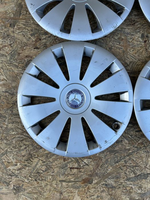 Ковпаки/Заглушки Мерседес оригінал R15