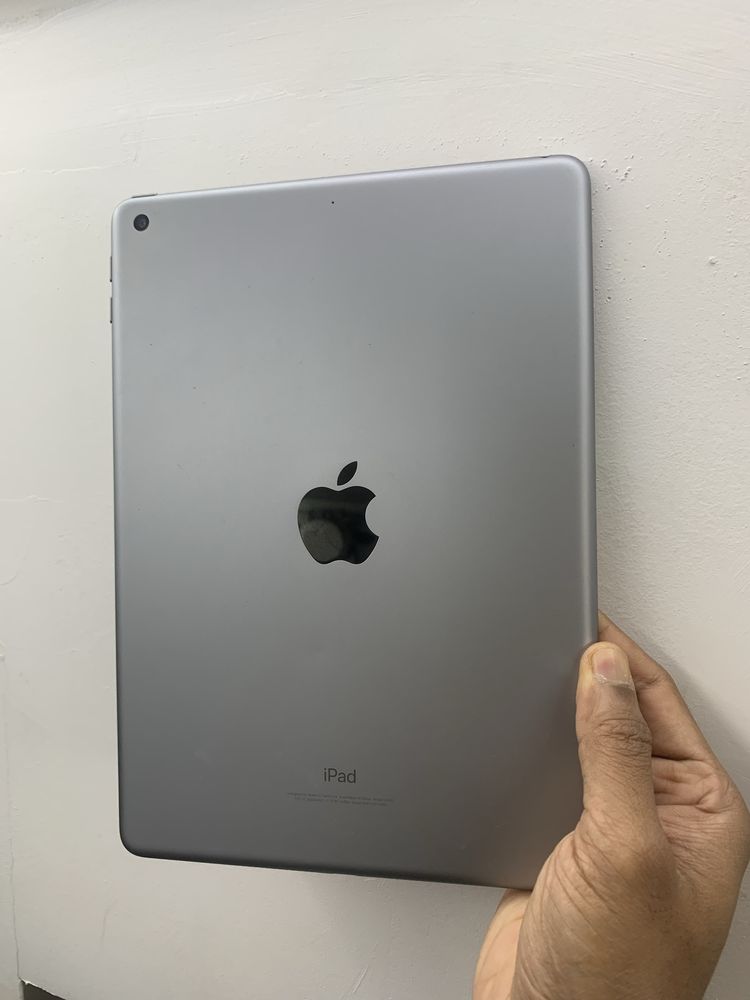 Ipad 9.7  6a geracao 128gb