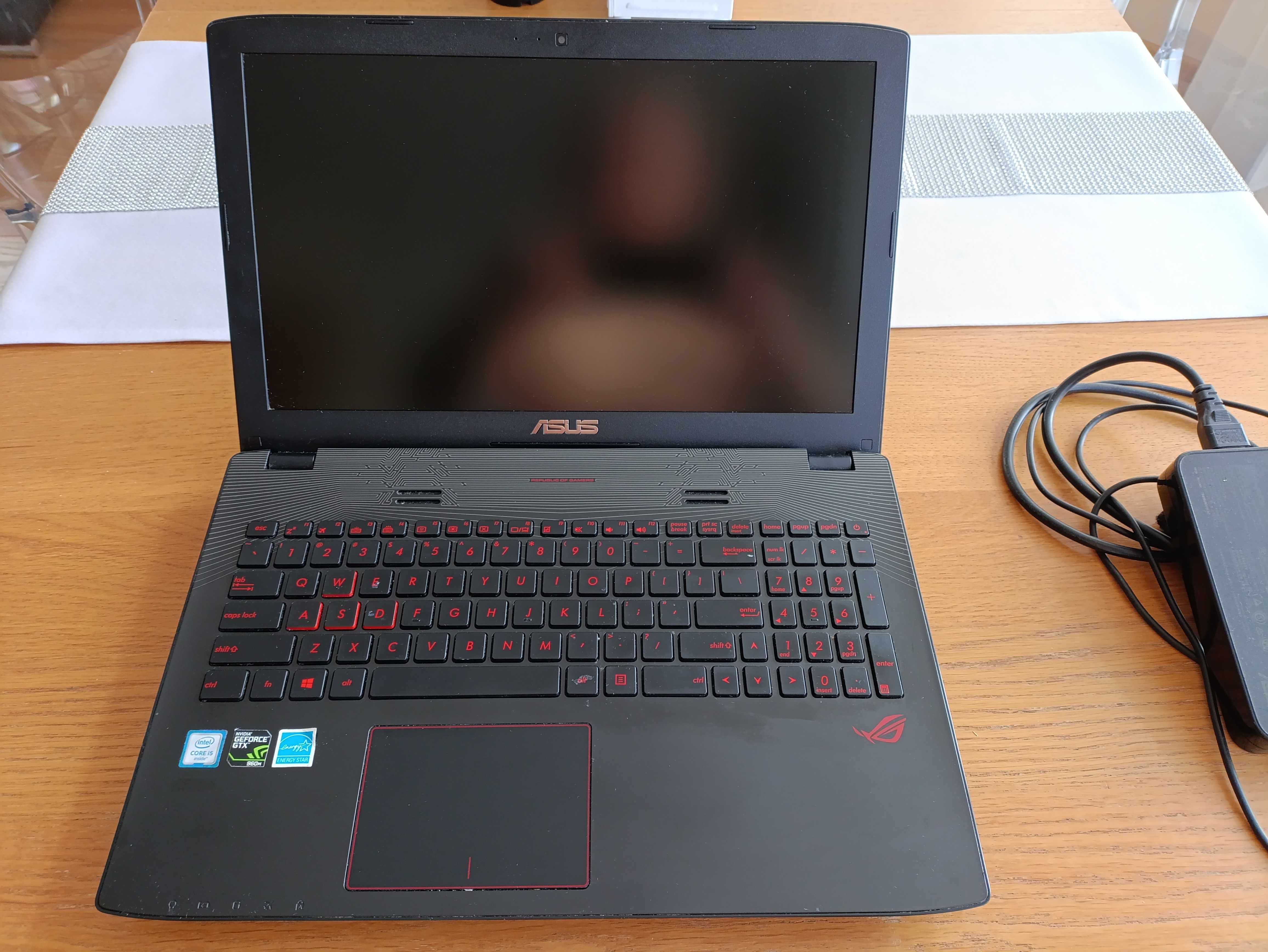 Laptop ASUS ROG GL552VW-DM350