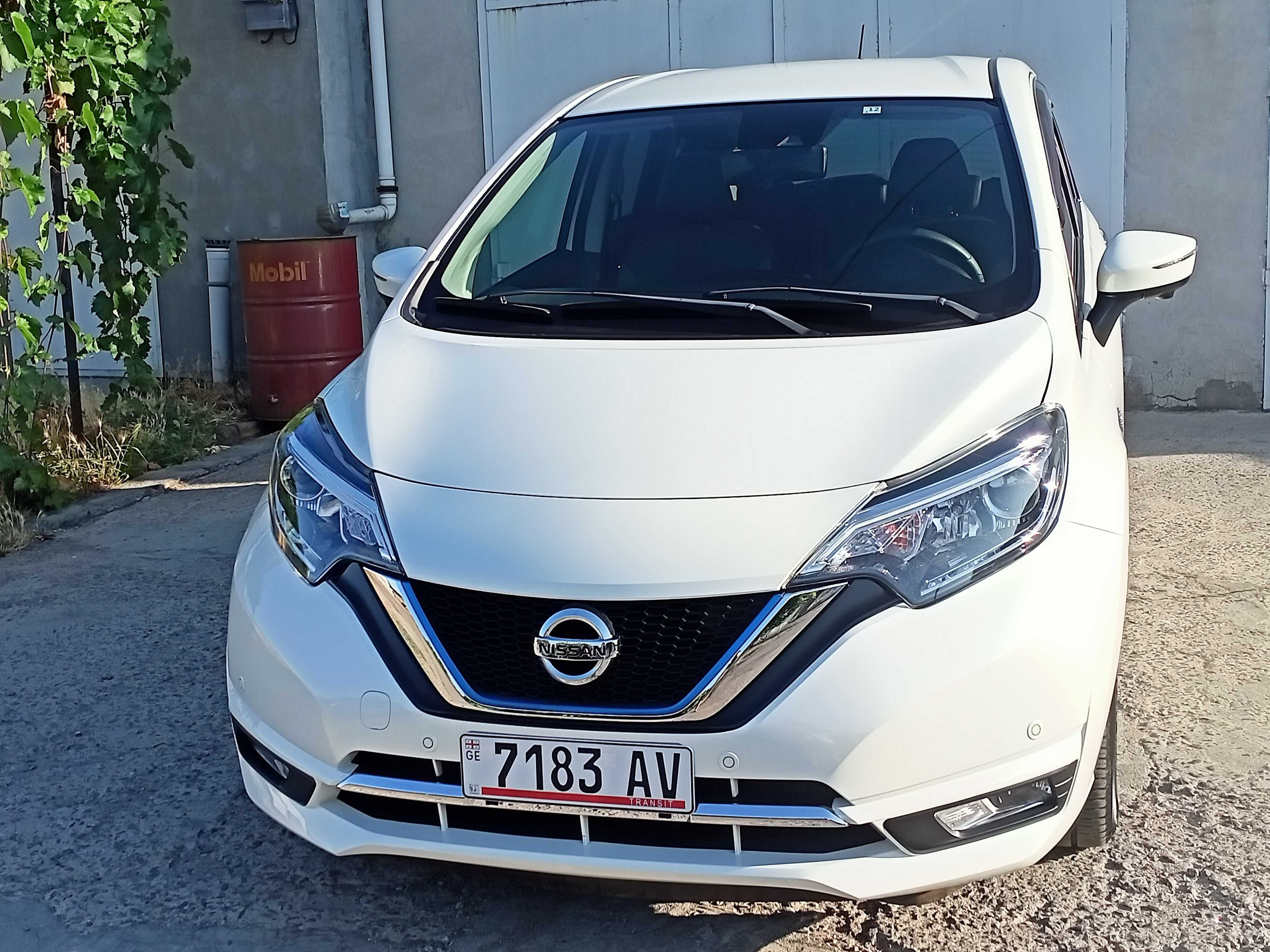 Продам NISSAN NOTE - HYBRID! Состояние НОВОГО АВТО! 2018 год!