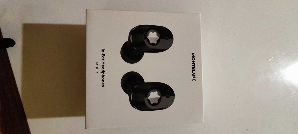 Montblanc MTB 03 Headphones