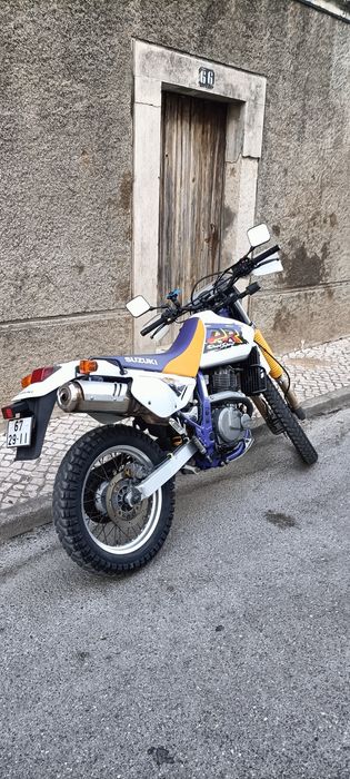 Suzuki Dr 650 se 
Ano 1997
Km 32650 reais 
Revisão feita,válvulas