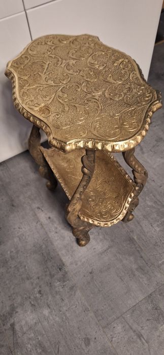 Stolik - gazetnik z mosiądzu i brązu