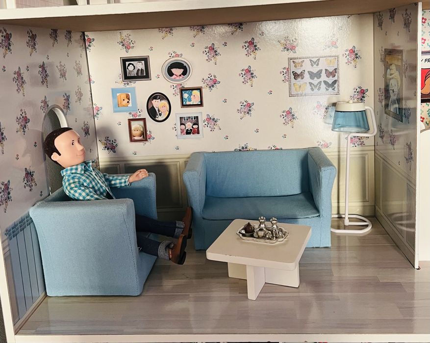 Casa de Bonecas com 3 andares